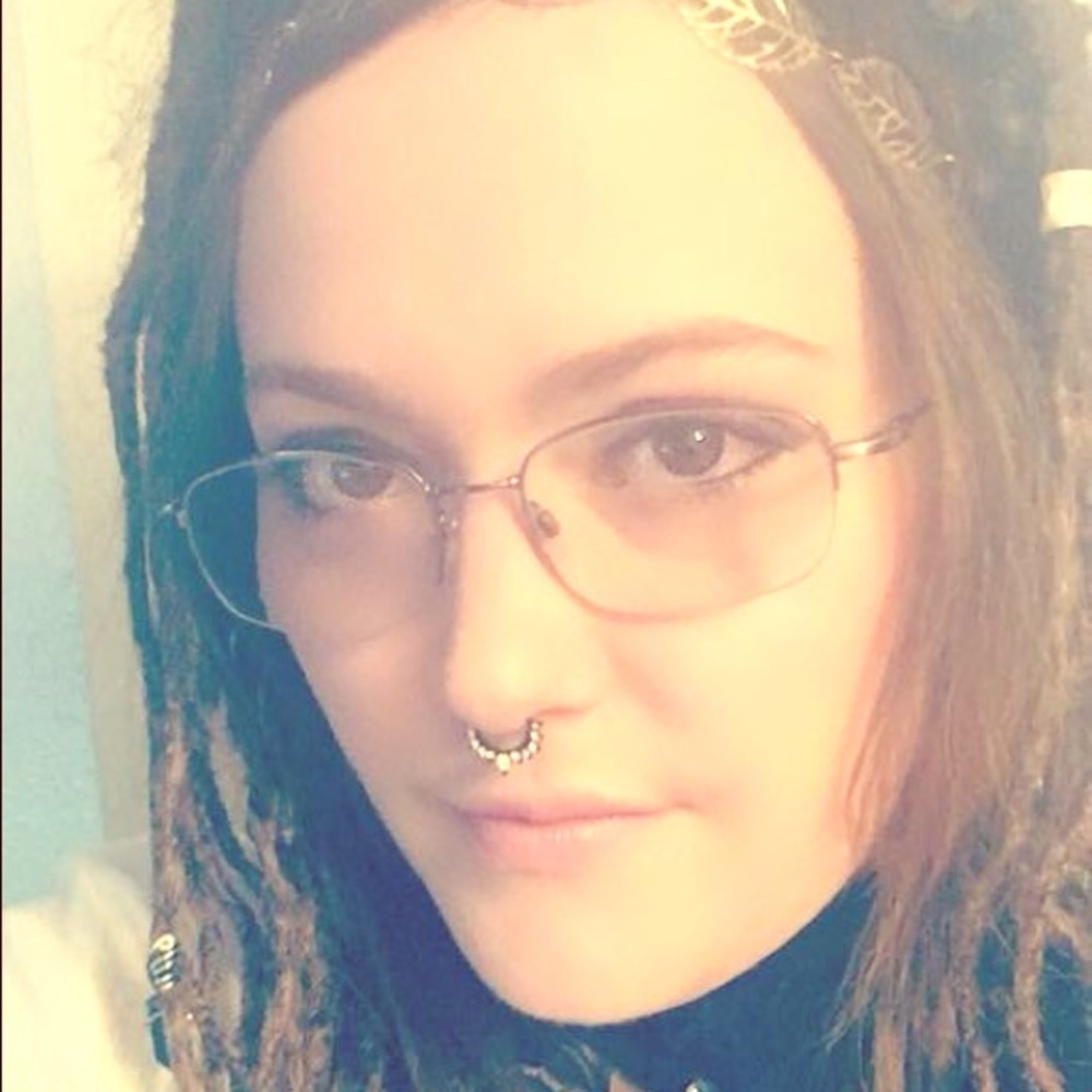 Meet your Posher, Brit